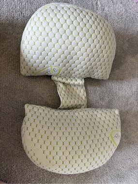 Quilted pregnancy Pillow